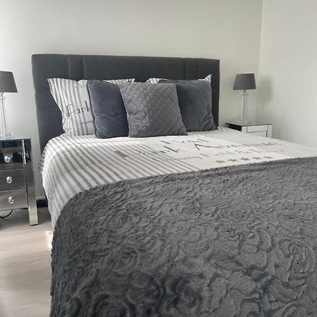 Executive Double Room With En-Suite In Guest House City Centre R4 룩셈부르크 외부 사진